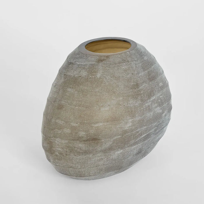 Nira Vase