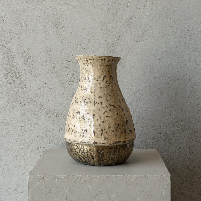 Chimbe Vase