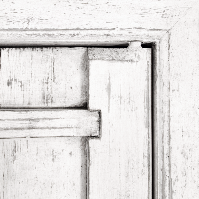 Bulu Cabinet