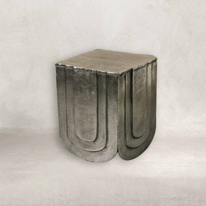 Veros Side Table