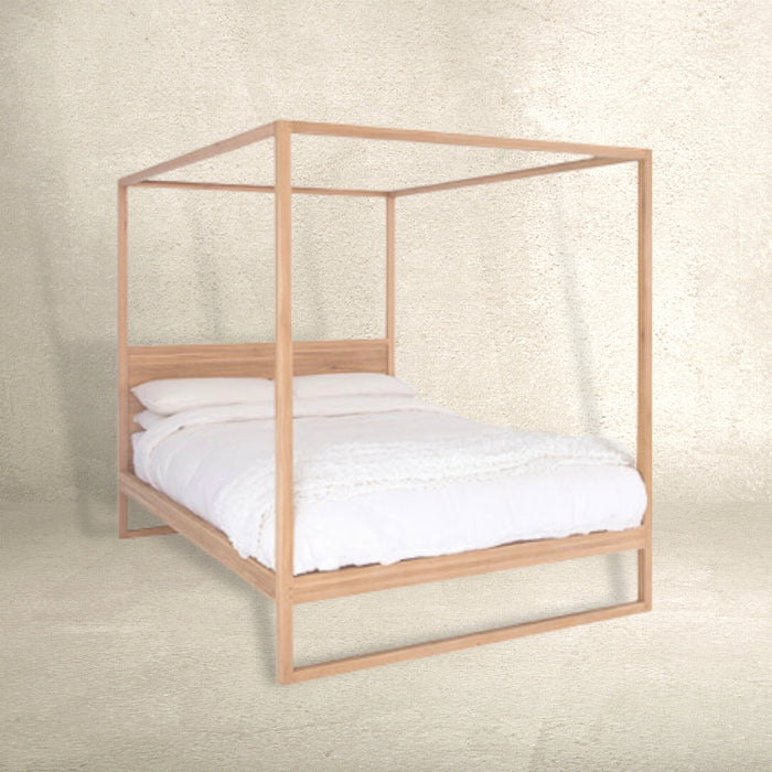 STRAND FOUR POSTER BEDS
